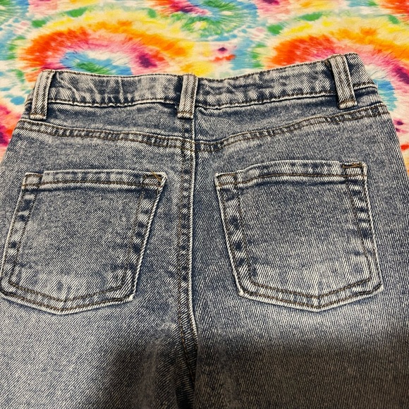 Art Class girls size 6x jeans - Picture 3 of 3